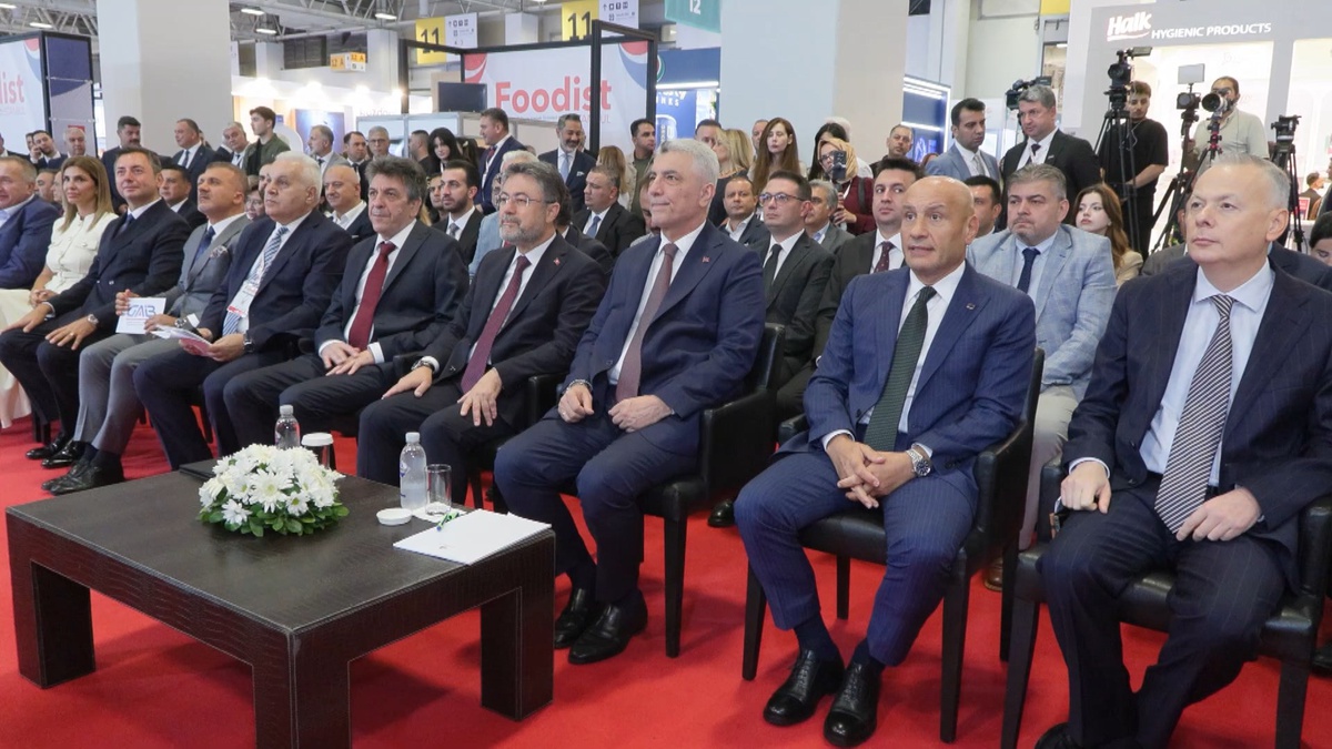 Ticaret Bakanı Bolat: Tarım ve gıda sektörü bu yıl büyümenin lokomotifi oldu, ikinci çeyrekte yüzde 13,3 b...