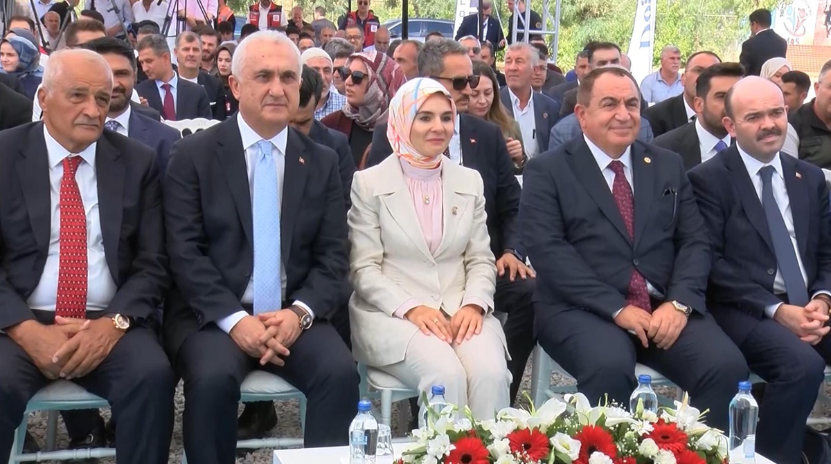 Muş'ta 50 erkek çocuğa yuva olacak Bahattin Demircan Çocuk Evleri Sitesi'nin temeli atıldı