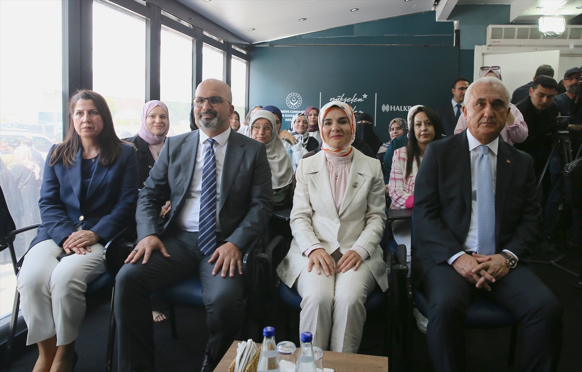 Bakan Göktaş: Kadınlarla Türkiye Yüzyılı\'na ulaşacağız
