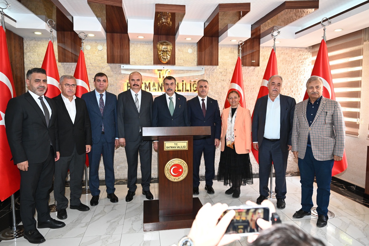 Bakan Tekin: Terörsüz Türkiye'de Top Artık Bizde