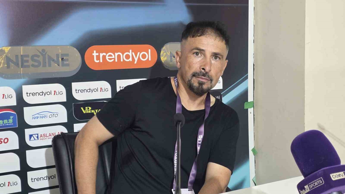 Bandırmaspor-Antalyaspor maç sonrası: Korkmaz galibiyetten memnun, Arslan erken golden yakındı
