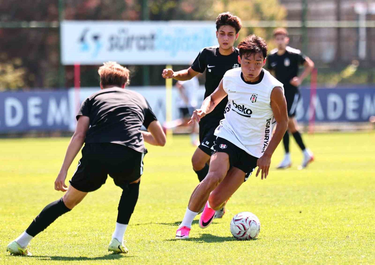 Beşiktaş, Süper Lig 4. haftada Fenerbahçe deplasmanında oynayacağı derbinin hazırlıklarına başladı