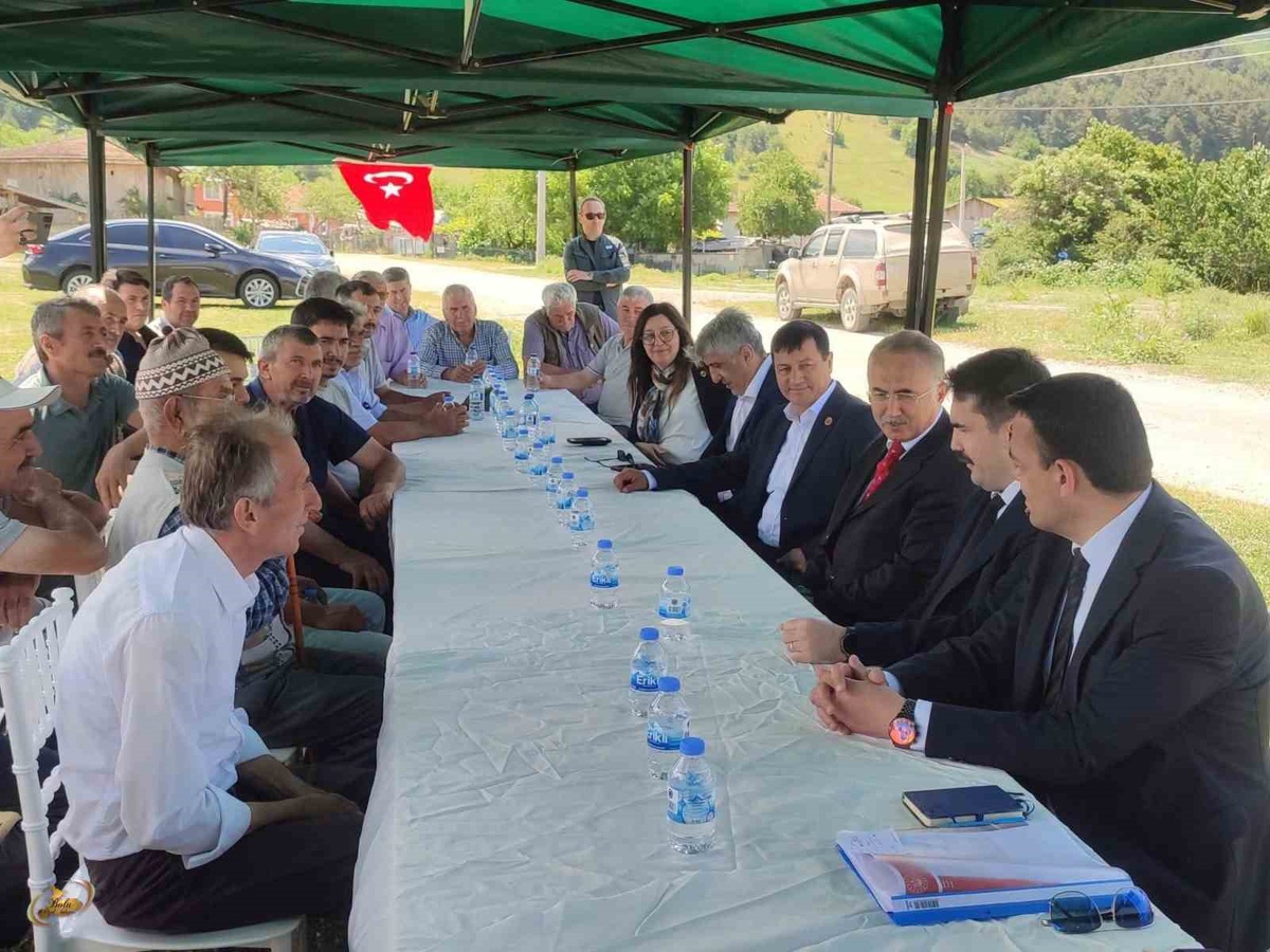 Bolu'da Çaygökpınar Grup Yolu'nda Asfalt Çalışmaları: Altı Köyün Ulaşımına Konfor ve Güvenlik Geliyor