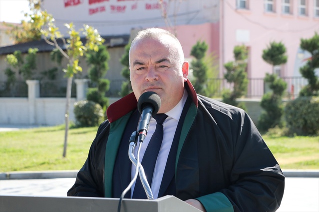 Çanakkale'de yeni adli yıl törenle açıldı: Baro Başkanı Dikme'den 'herkes için hukuk, herkes için adalet' mesajı