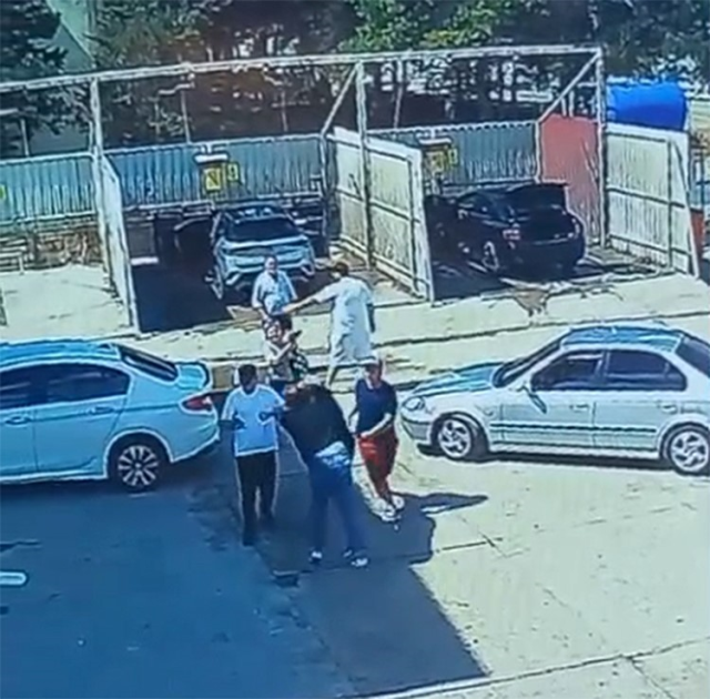 Kastamonu'nun Cide ilçesinde araç yıkama tartışması kanlı bitti: Baba ve iki oğlu tutuklandı, kavga anı kamerada