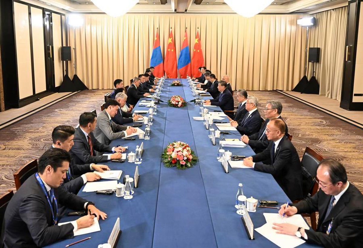 Xi Jinping, Moğolistan ile ticaret ve yeni alanlarda işbirliğini artırmaya hazır olduklarını söyledi
