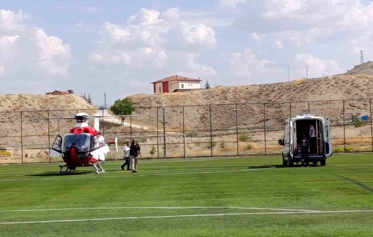 Darende'de 97 Yaşındaki Kalça Çıkığı Hastası Hava Ambulansıyla Malatya'ya Sevk Edildi