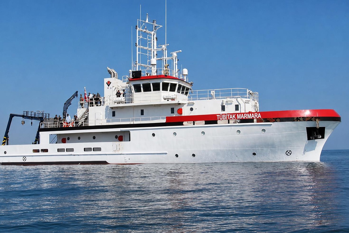 Doğu Akdeniz'de sular ısınıyor! Türkiye Navtex yayımladı, Yunanistan'dan yanıt geldi