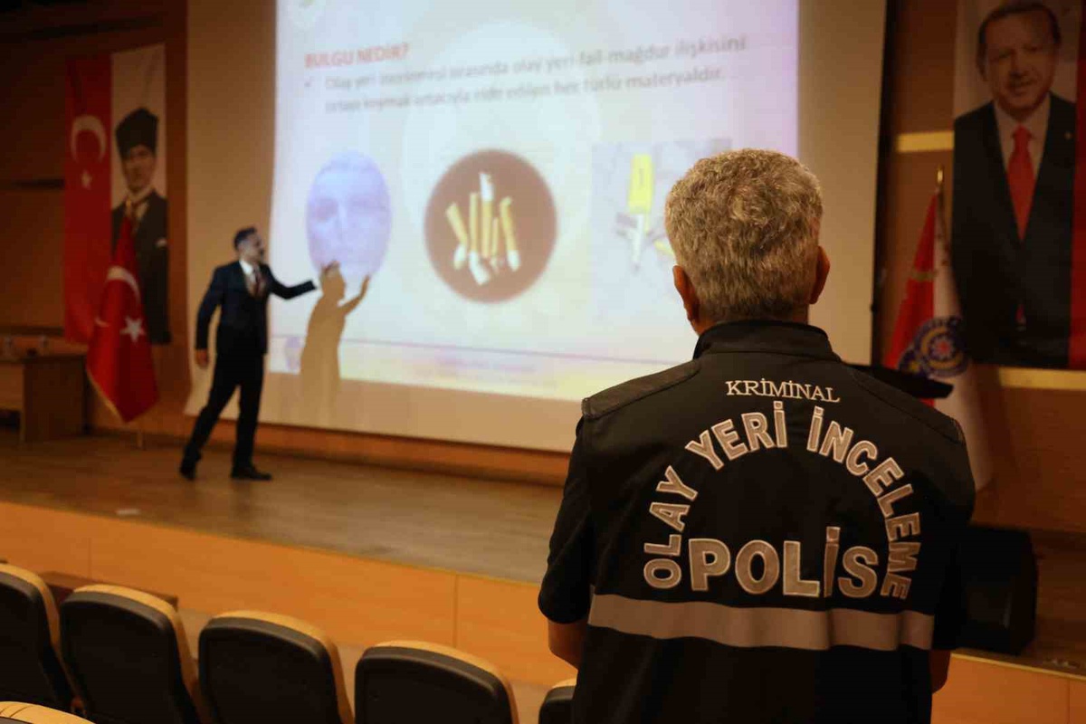 Elazığ'da acil sağlık ve itfaiyeye adli delil eğitimi