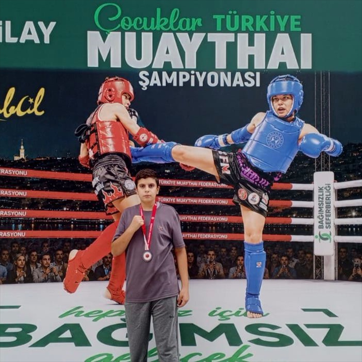 Elazığlı Muaythai Sporcusu Ömer Asaf Hoşdağ, İstanbul'daki Türkiye Şampiyonası'nda 71 Kiloda Bronz Madalya...