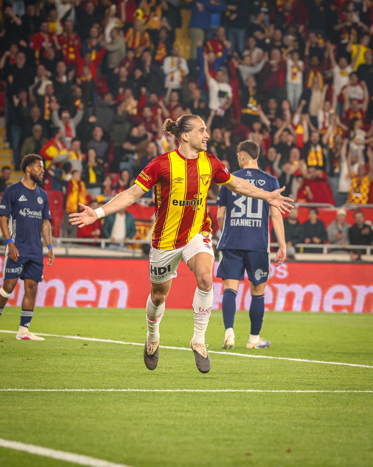 Göztepe'de Transfer Gündemi: Arda Okan Galatasaray'ın Peşinde