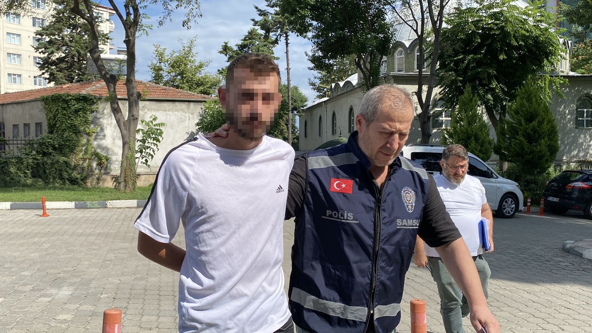 Samsun'un Atakum ilçesinde husumetli olduğu kişiyi zorla aracına bindirip jiletle yaralayan şüpheli gözalt...