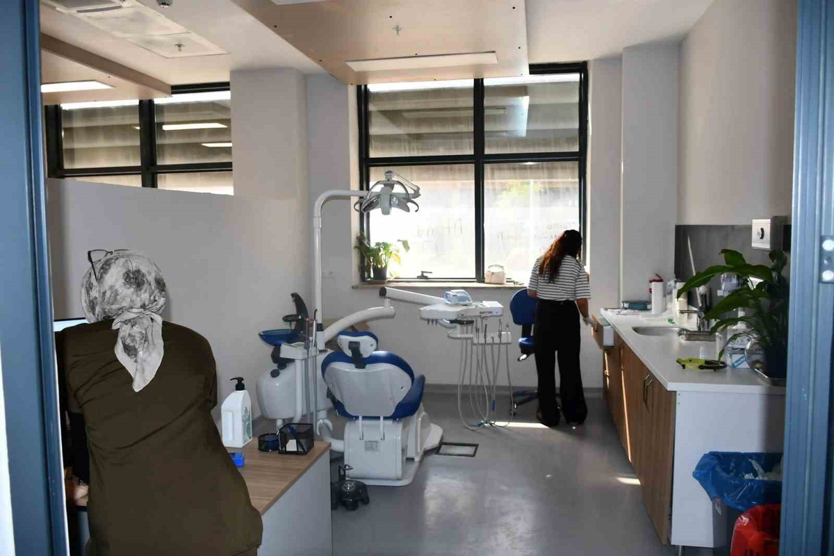 İdil'de Ağız ve Diş Sağlığı Merkezi Hizmete Açıldı