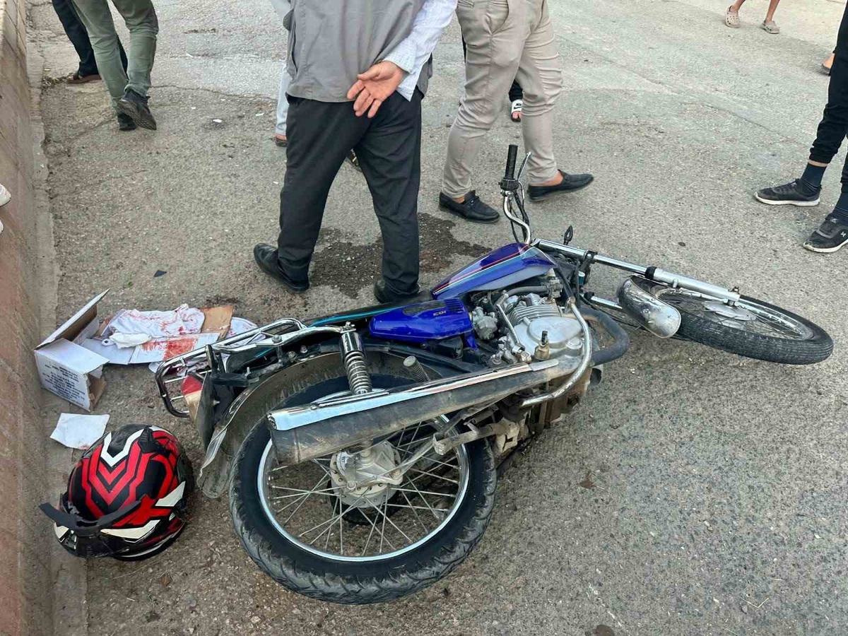 Adıyaman Fatih Mahallesi'nde Motosiklet Kazası: İki Sürücü Yaralandı, Hastaneye Kaldırıldı