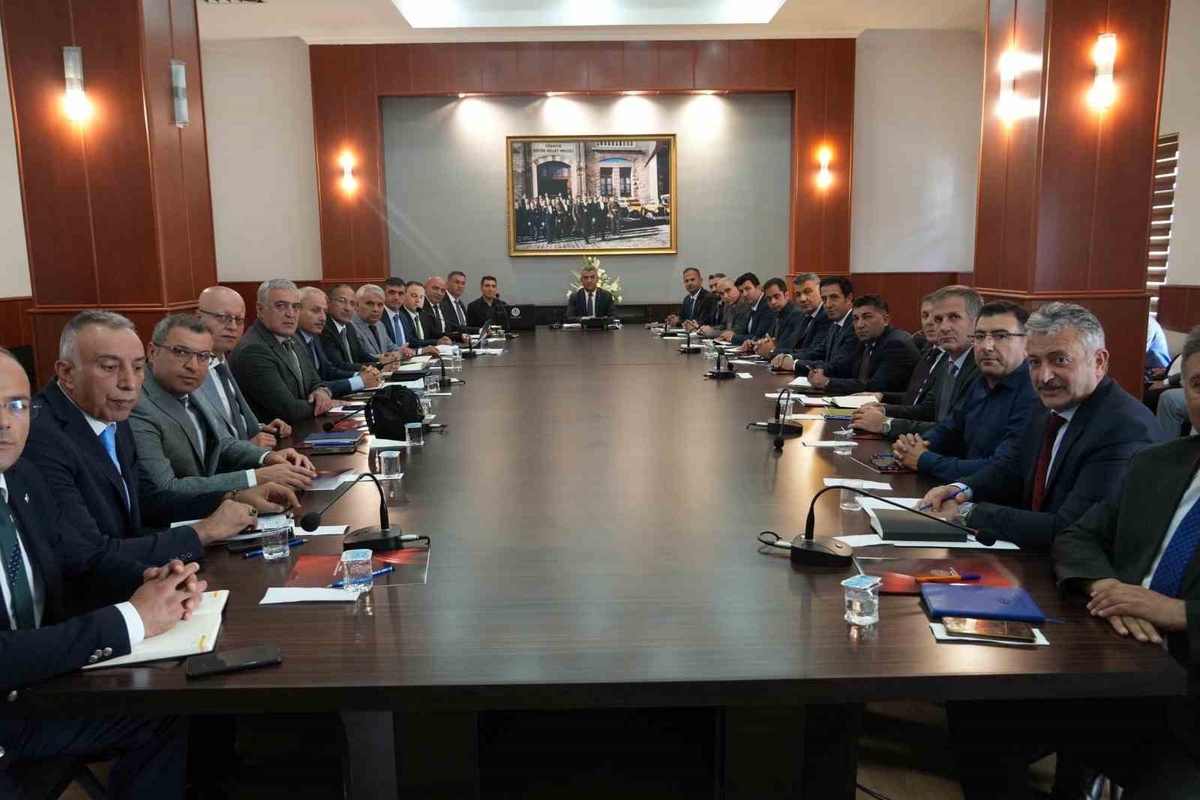 Eğitim Toplantısı Erzurum'da Yapıldı