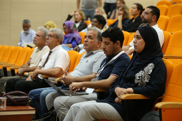 İskenderun Teknik Üniversitesi'nde 13 ülkeden araştırmacıların katıldığı su bilimleri sempozyumu başladı