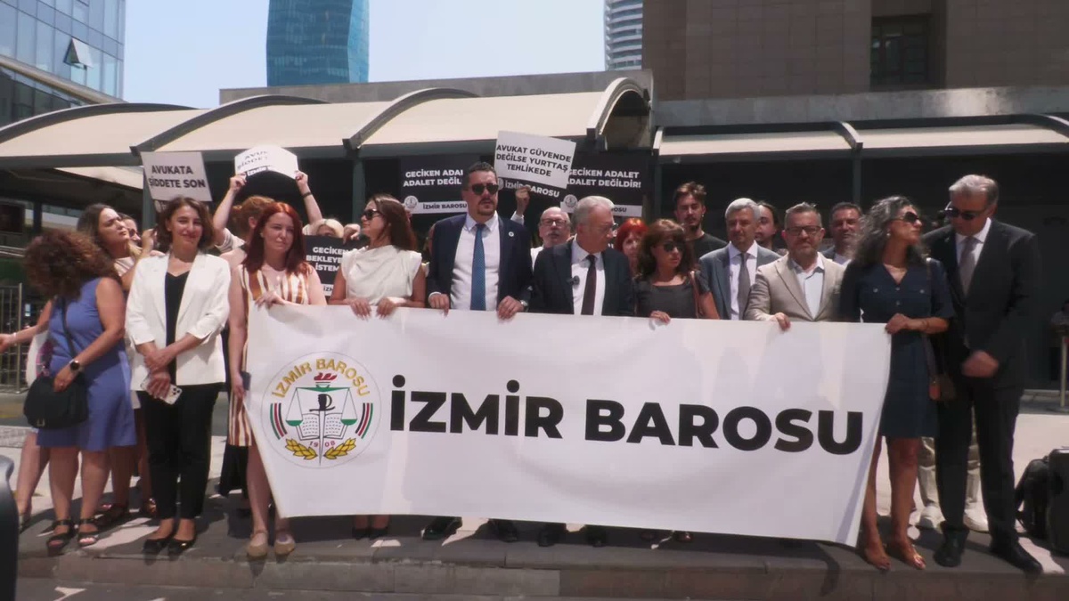 İzmir Barosu Başkanı Yılmaz, Adli Yıl Töreninde Savunma Hakkını Savundu: Avukatların Sözü Kesilerek Yargın...