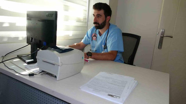 Cem Yılmaz'ın hayatını kurtaran doktor konuştu: EKG'sini gösterdiklerinde...