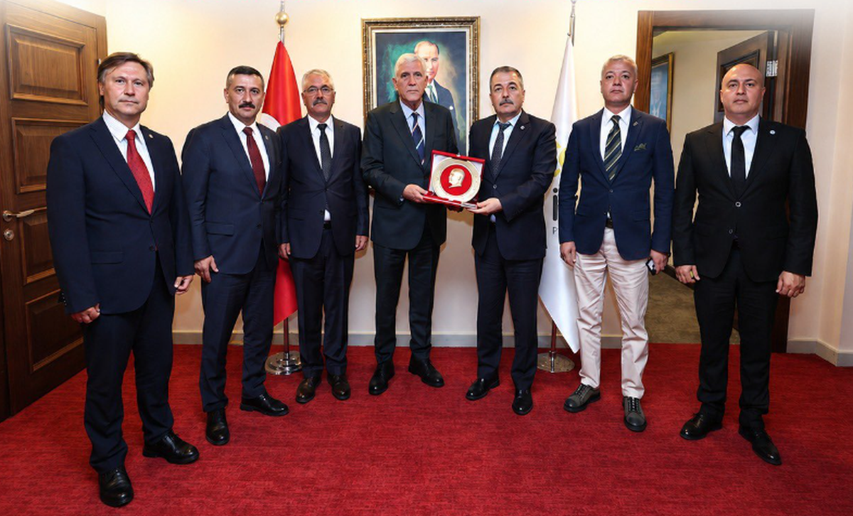 Kamu-İş'ten İYİ Parti'ye Ziyaret: Kamu Emekçilerinin Sorunları Masada