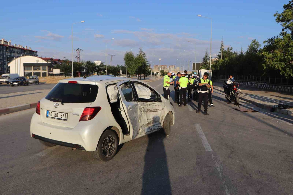 Karaman'da yasak U dönüşü kazası: Yunus timi polisi yaralandı, sürücü gözaltında