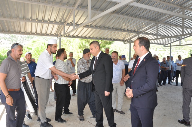 Girne açıklarında batan yolcu gemisinde hayatını kaybeden Hüseyin Özdemir, Mersin'in Silifke ilçesinde son yolculuğuna uğurlandı