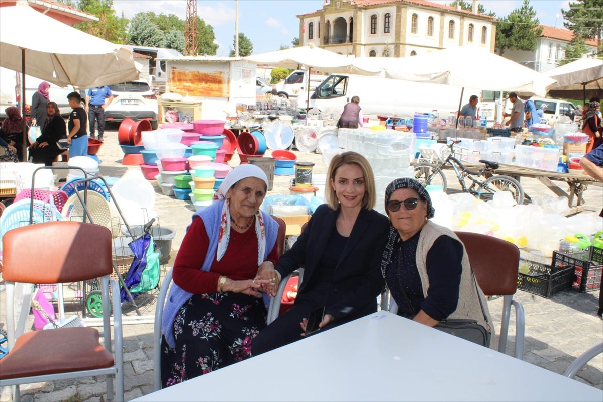 Kaymakam Nayman Semt Pazarını Ziyaret Etti