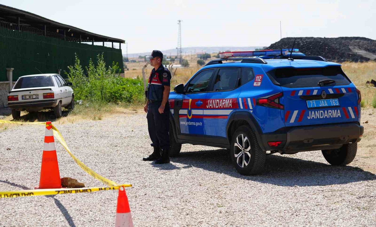 Kırıkkale'de Aygaz tüp deposunda hakaret kavgası: Mesai arkadaşı işçiyi 3 el ateşle vurdu, ağır yaralı