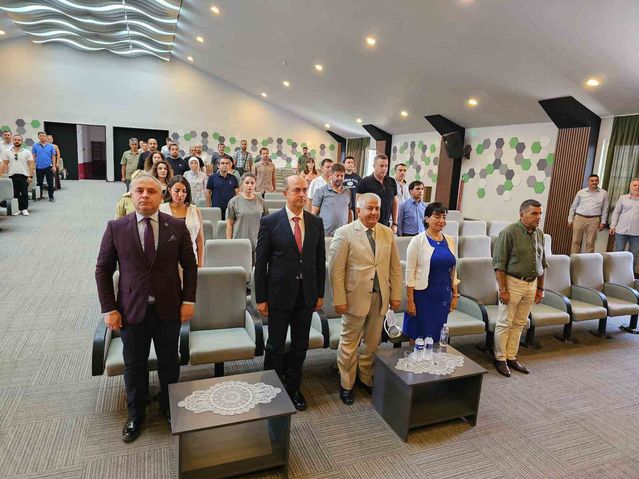 Balıkesir'de Yönetici Eğitim Programı Başladı