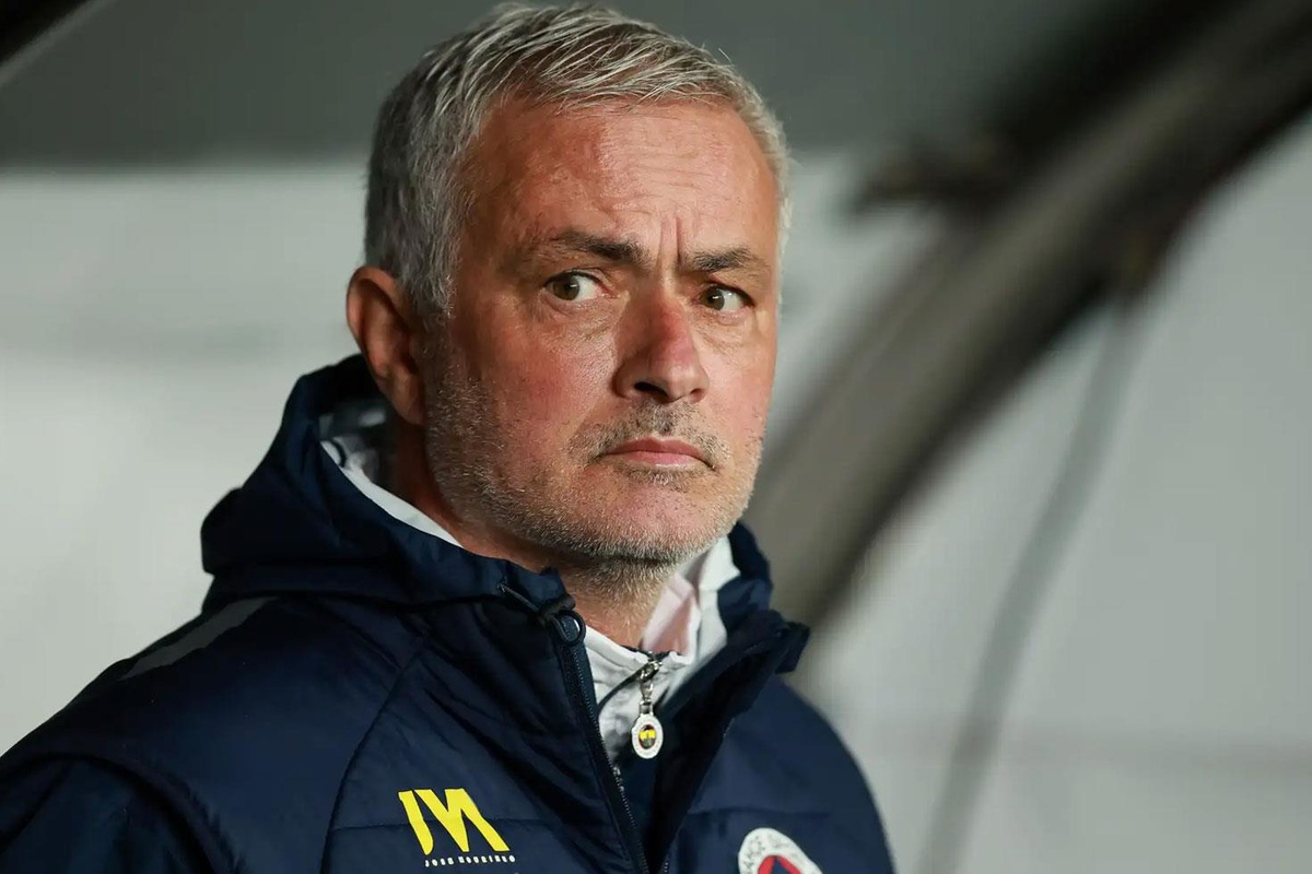 Mourinho\'dan "Fenerbahçe mi Galatasaray mı?" sorusuna olay yanıt