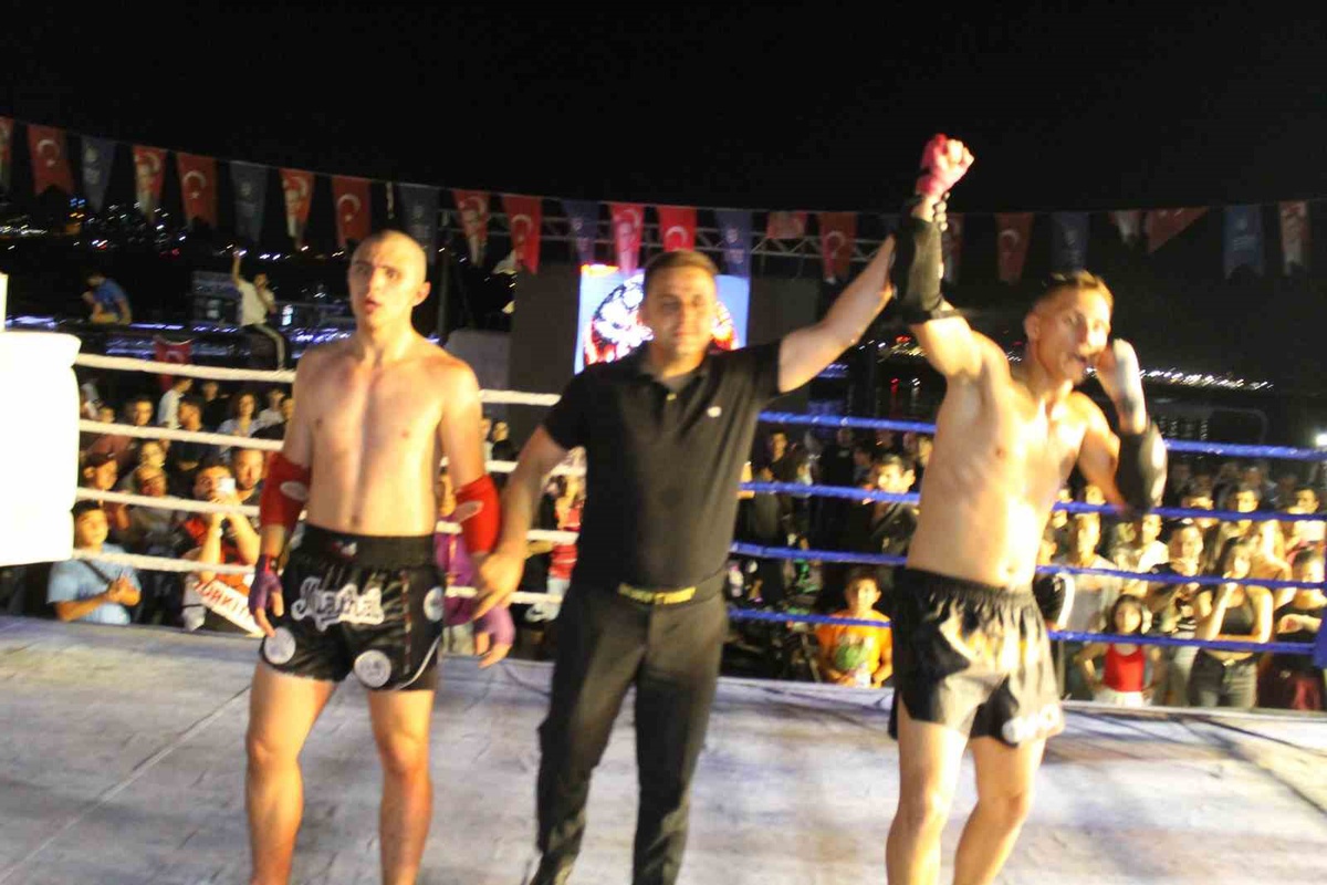 Manisalı Sporcular Şampiyonluk Kemeri Kazandı