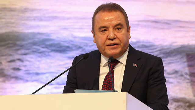 Muhittin Böcek hakkında mide bulandıran