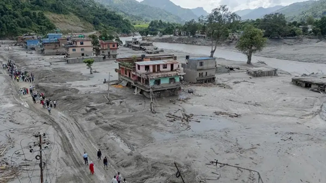 Nepal'deki sel felaketinde can kaybı bini aştı! Sayının artması bekleniyor