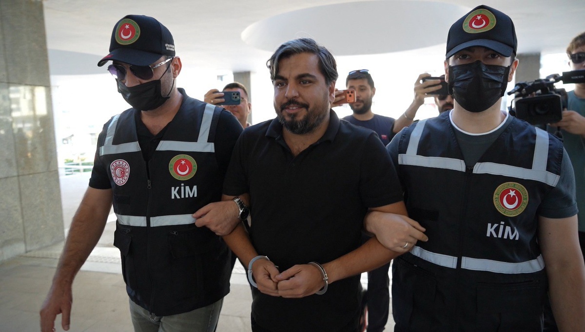 Kapıkule'de tır dorsesinde yakalanan Arif Kocabıyık, yurt dışı kaçış denemesi nedeniyle tutuklandı