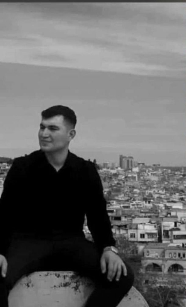 Siirt'in Kurtalan İlçesinde Otomobil Kuzenlere Çarptı: Caner ve Yahya Cangir Hayatını Kaybetti