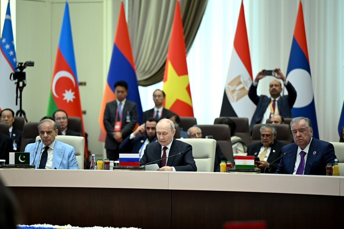Mirziyoyev Bişkek'teki ŞİÖ Zirvesi'nde Avrasya'da iş birliği ve çok kutupluluğu desteklediklerini açıkladı