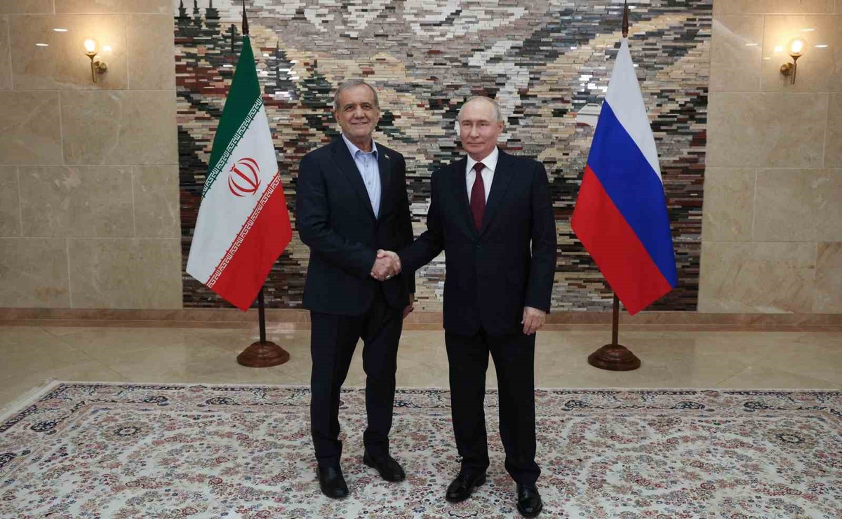 Pezeşkiyan Putin'le görüşmesinde ABD'ye ateşkes çağrısında bulundu: Yükümlülüklere dönersek biz de döneriz