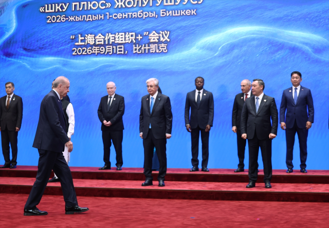 ŞİÖ Zirvesi başladı! Liderler aile fotoğrafı çektirdi, gözler Erdoğan'ın kritik görüşmesinde