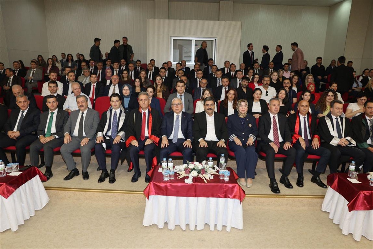Sivas\'ta adli yıl törenle başladı: Vali Şimşek, adaletin toplum vicdanındaki önemine vurgu yaptı