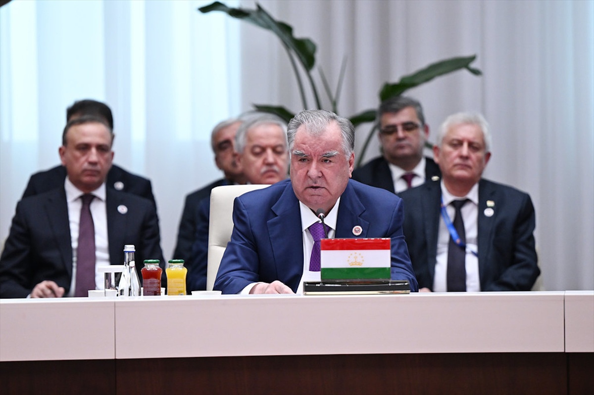 Tacikistan lideri Rahman, ŞİÖ toplantısında güvenlik ve ticaret işbirliğinin güçlendirilmesini istedi