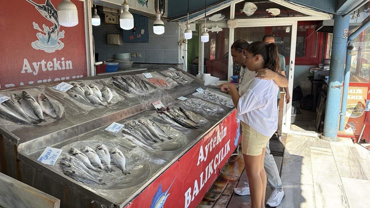 Tekirdağ'da Yeni Sezonun İlk Palamutları Tezgahlarda 150 Liradan Satışta