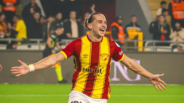 Transfer dönemi alev alev! Galatasaray eski bir Fenerbahçeliyi daha alıyor