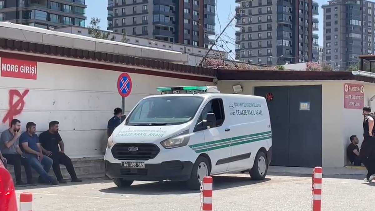 Şanlıurfa'nın Hilvan ilçesinde evde pompalı tüfekle oynayan 10 yaşındaki çocuk hayatını kaybetti