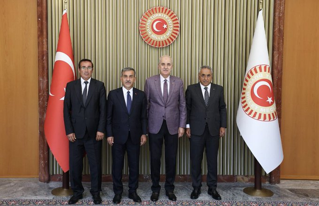 Kamu-Sen Başkanı Kahveci, TBMM Başkanı Kurtulmuş'a personelin özlük hakları raporunu sundu
