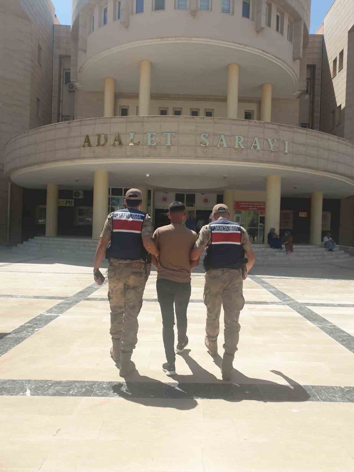 Şanlıurfa'da Yakıt Hırsızlığı Suçundan 8 Yıl 9 Ay Kesinleşmiş Hapis Cezasıyla Aranan Şahıs, Eyyübiye'de Ja...