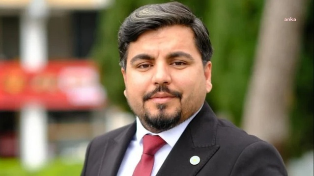 YouTuber Arif Kocabıyık, tır dorsesine gizlenip Bulgaristan'a kaçmaya çalışırken Kapıkule'de yakalandı ve tutuklandı