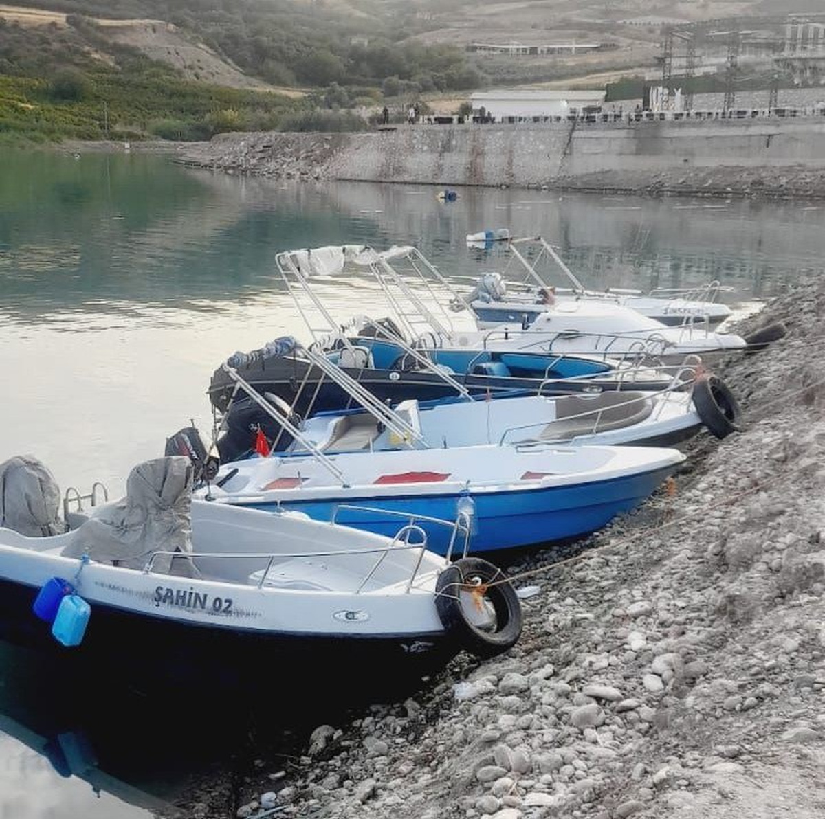 Adıyaman'ın Kahta ilçesinde zabıta denetimleri sonrası teknecilerden güvenli liman talebi