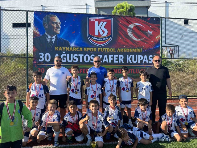 Zafer Kupası'nda 1299 Bilecikspor grubu lider bitirdi: 4 maçta 3 galibiyet, 1 beraberlik