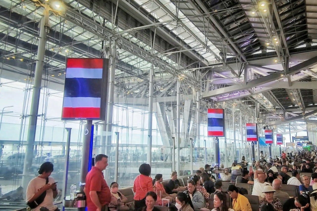 Türk turistler akın ediyordu! <a class='keyword-sd' href='/vize/' title='Vize'>Vize</a> düzenlemesi için tarih verdiler