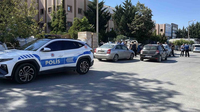 Konya Selçuklu'da göğsünden bıçaklanan kişinin hayati tehlikesi sürüyor