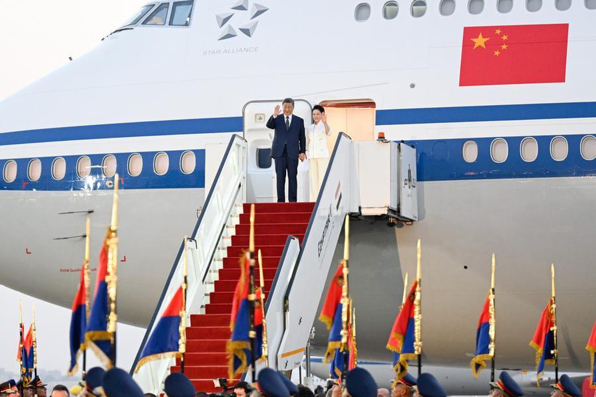 Çin Cumhurbaşkanı Xi Jinping, Mısır Cumhurbaşkanı es-Sisi'nin davetiyle Kahire'ye devlet ziyareti gerçekle...